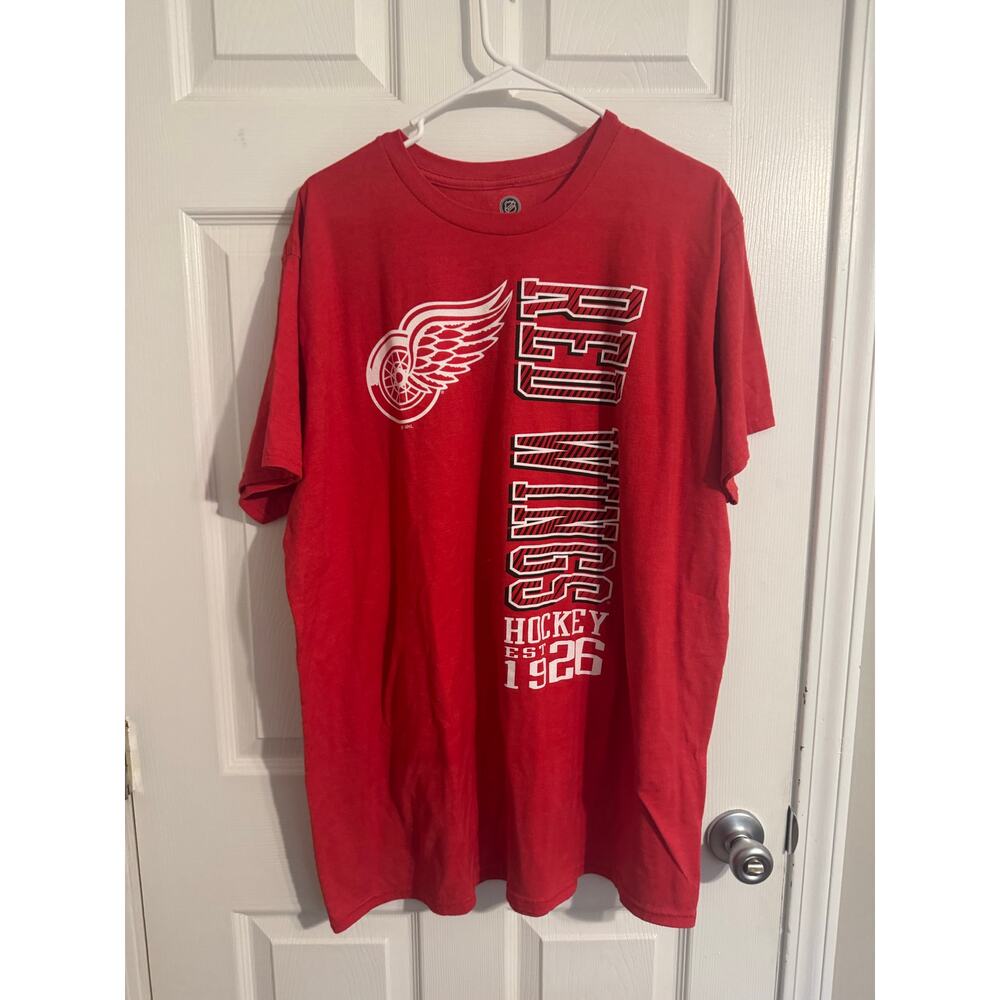 NHL Detroit Red Wings Red Graphic T-Shirt Size 2XL Hockeytown NHL Hockey
